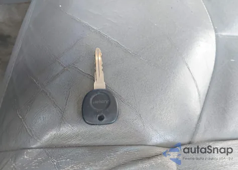 2004 GMC Yukon Slt z USA, uszkodzony, nr VIN 1GKEC13Z44J258619